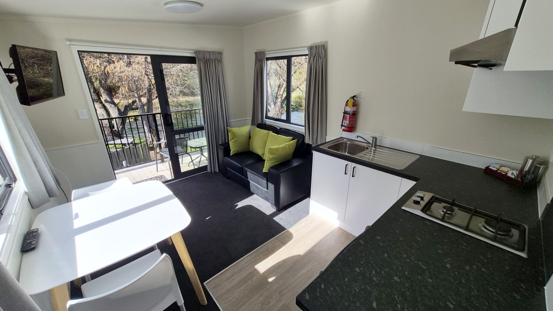 BSCTOP10 Riverside Unit Interior Blenheim Spring Creek TOP 10 Holiday Park Riverside Unit interior